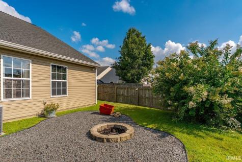 9546 Cayes Drive Evansville IN 47725