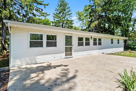 7234 Riverton Drive Fort Wayne IN 46825
