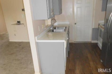 7220 Kumfer Avenue Fort Wayne IN 46809