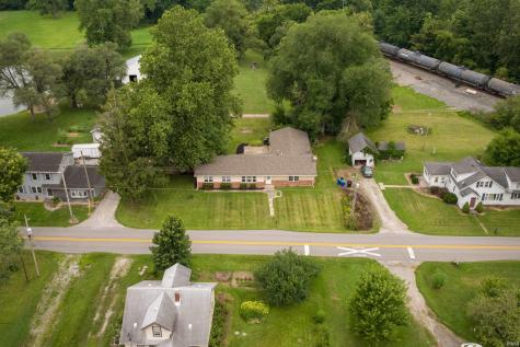 9026 Aboite Road Roanoke IN 46783