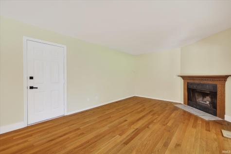 4307 E Cricket Knoll Bloomington IN 47401