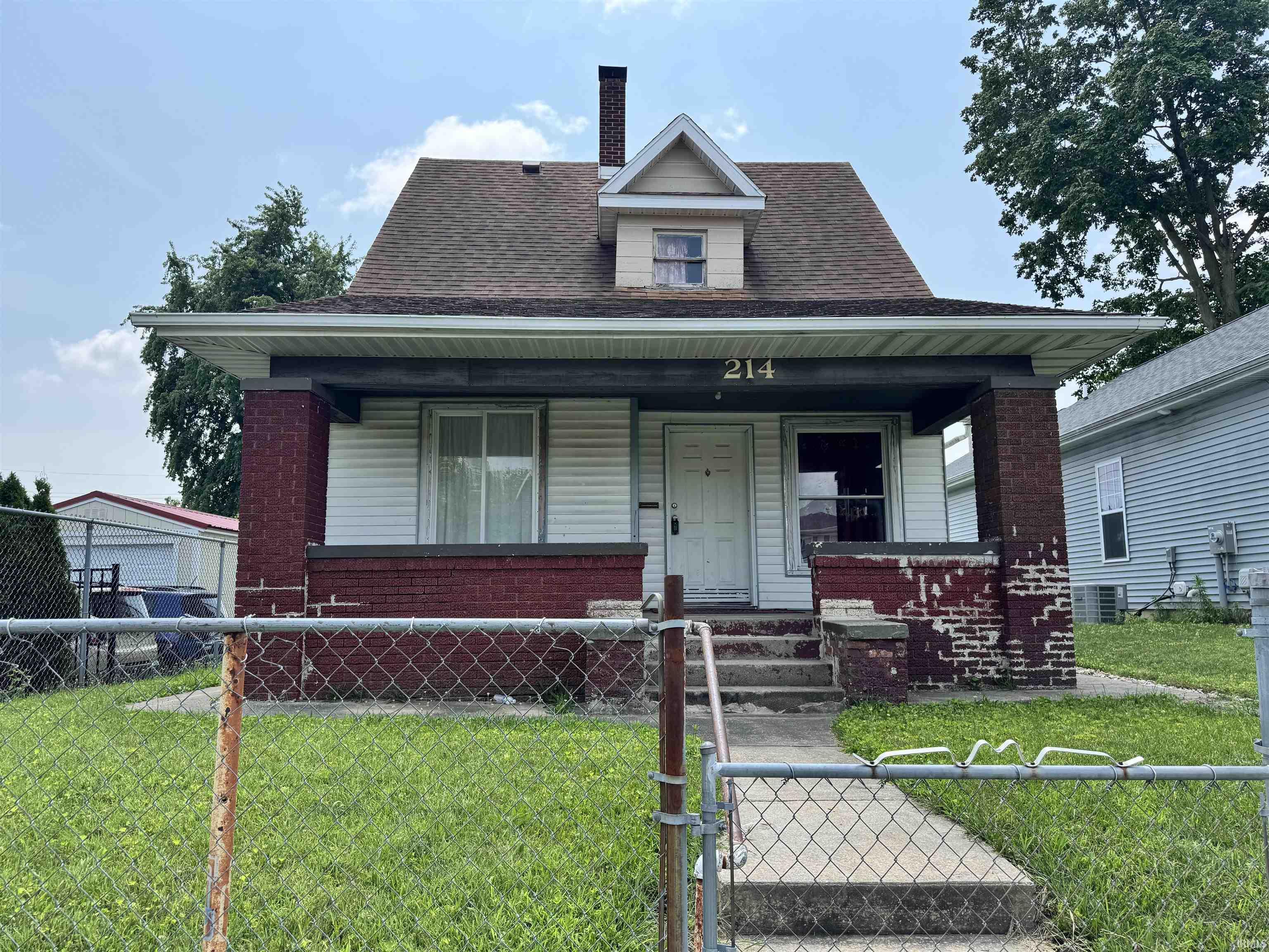 214 E Broadway Street South Bend IN 46601