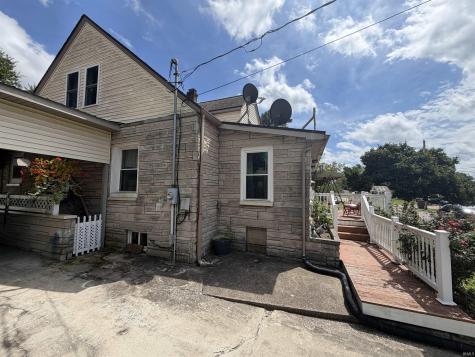 702 NW 2nd Street Washington IN 47501