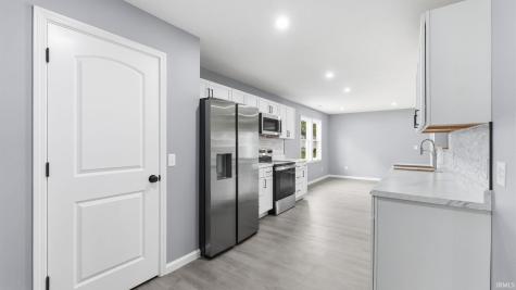 4415 Wayne Trace Fort Wayne IN 46806