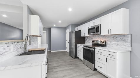 4415 Wayne Trace Fort Wayne IN 46806