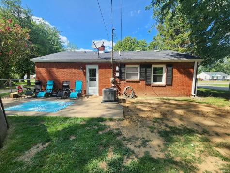 1625 Waggoner Avenue Evansville IN 47714