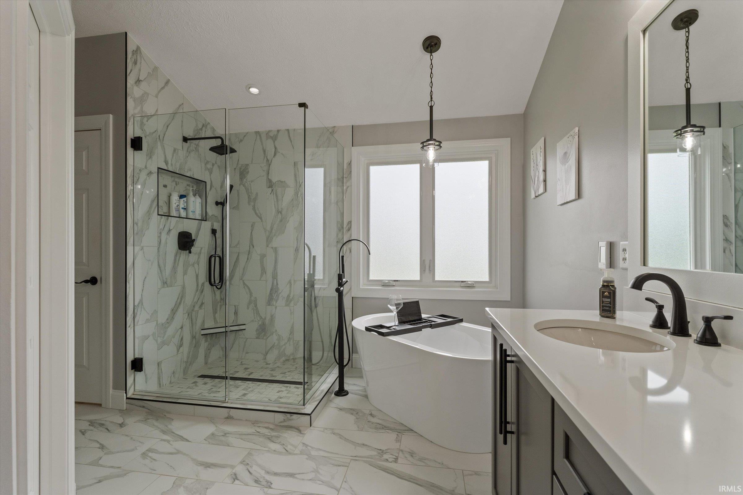 51280 Coveside Drive Granger IN 46530