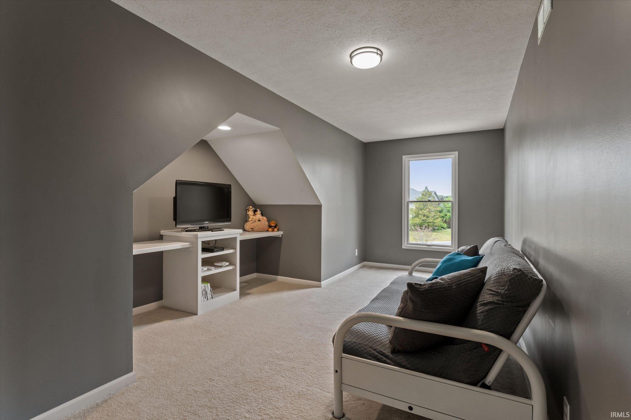 51280 Coveside Drive Granger IN 46530