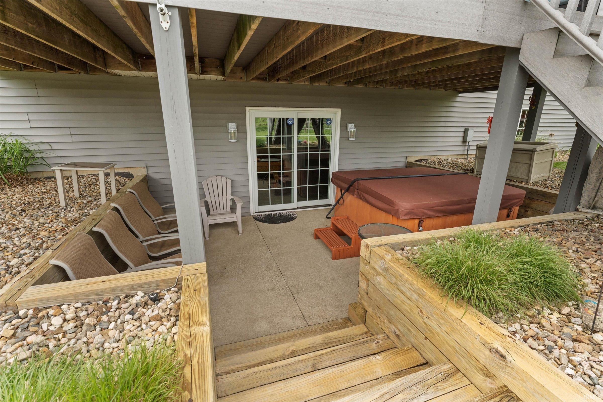 51280 Coveside Drive Granger IN 46530