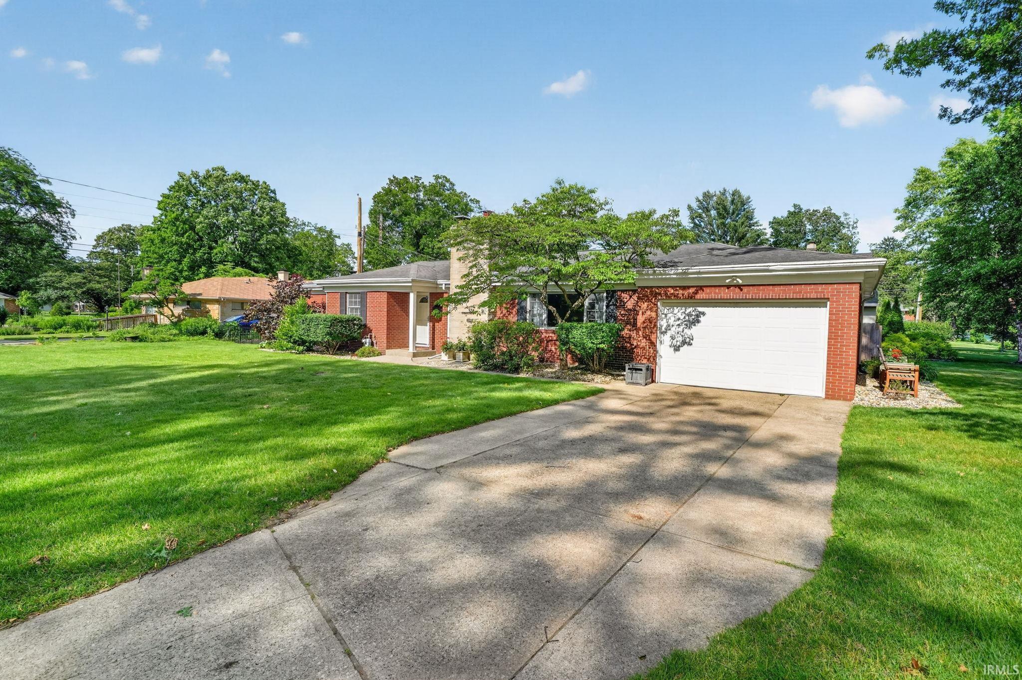 534 N Coquillard Drive South Bend IN 46617