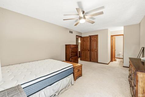 18840 Cedar Mill Court South Bend IN 46637