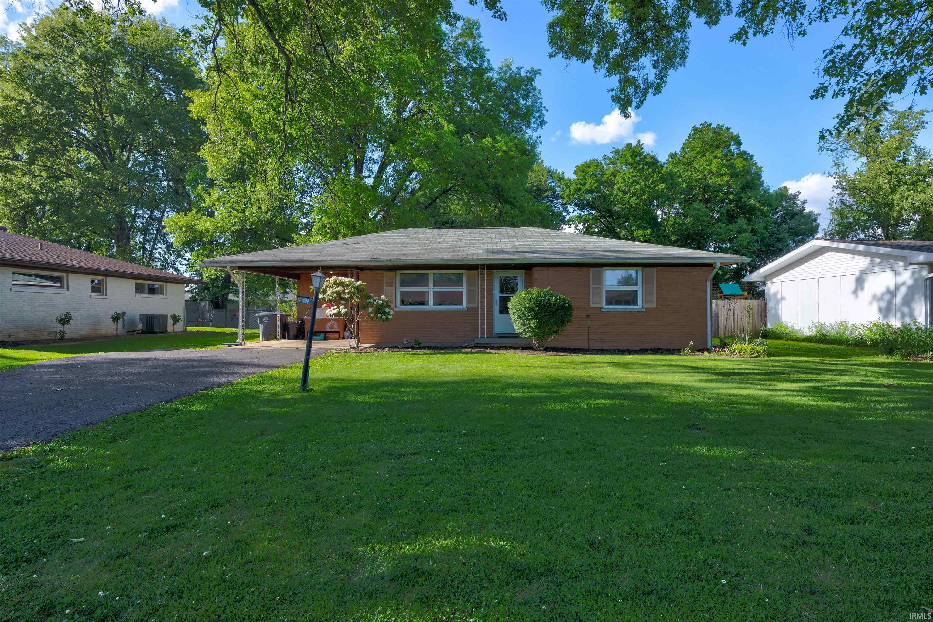 6612 E Oak Street Evansville IN 47715