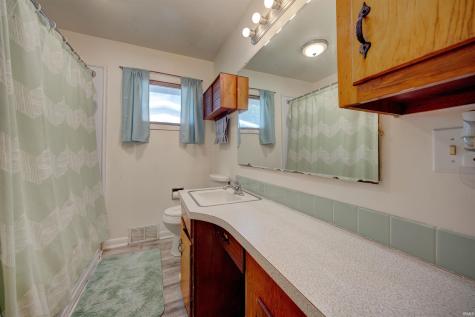 6612 E Oak Street Evansville IN 47715