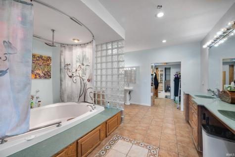 8796 S Us 231 Brookston IN 47923