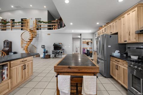 8796 S Us 231 Brookston IN 47923