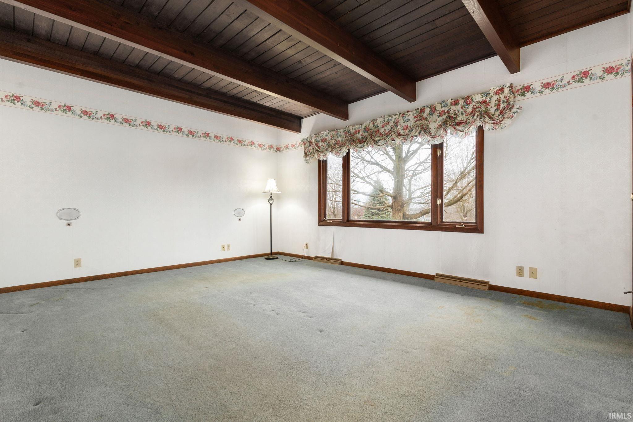 525 W Wayne Street Middlebury IN 46540