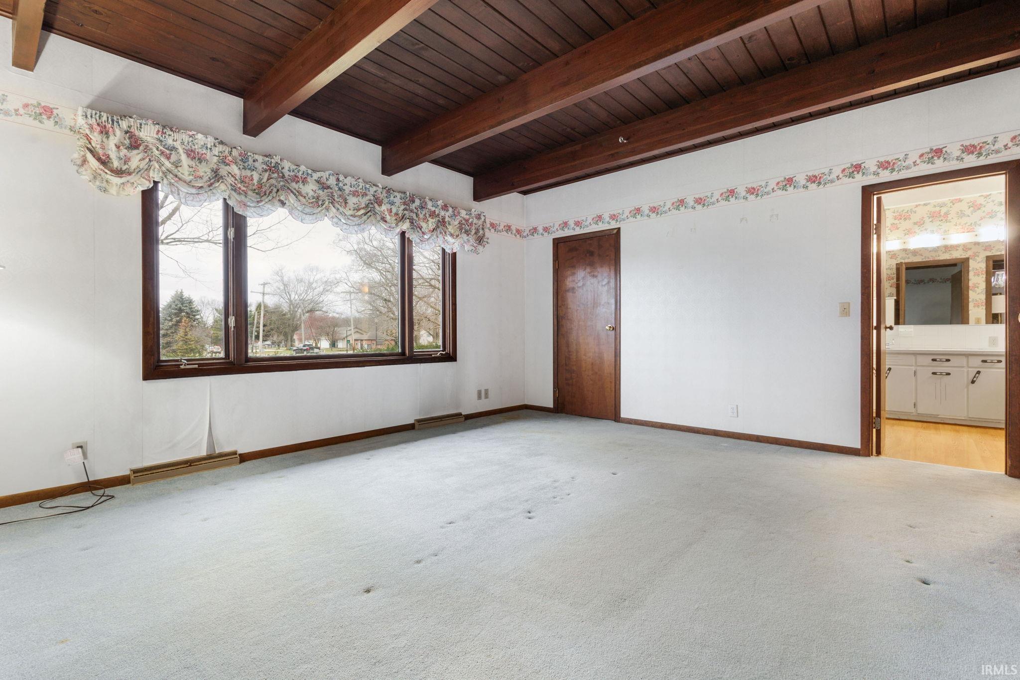 525 W Wayne Street Middlebury IN 46540