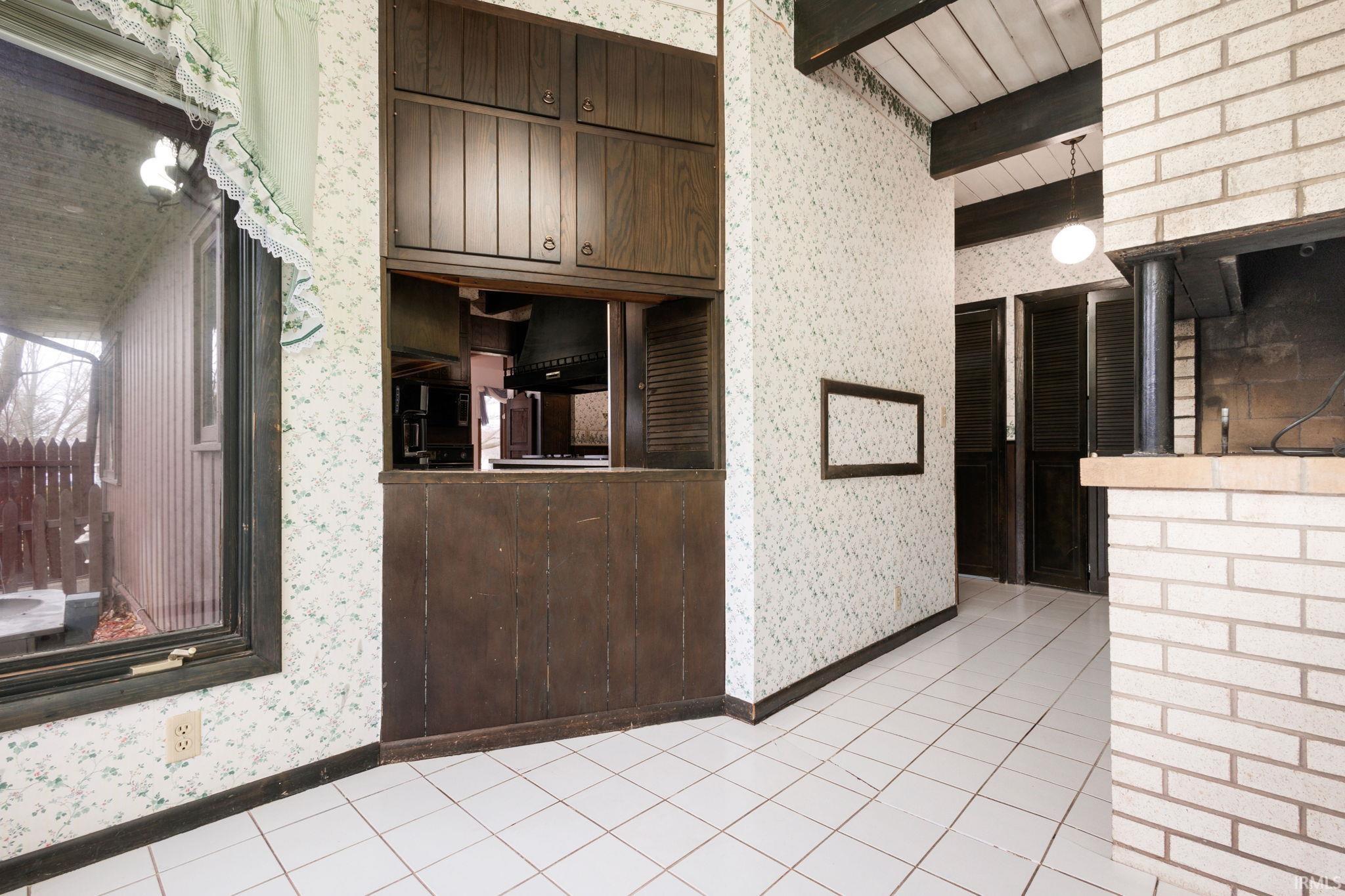 525 W Wayne Street Middlebury IN 46540