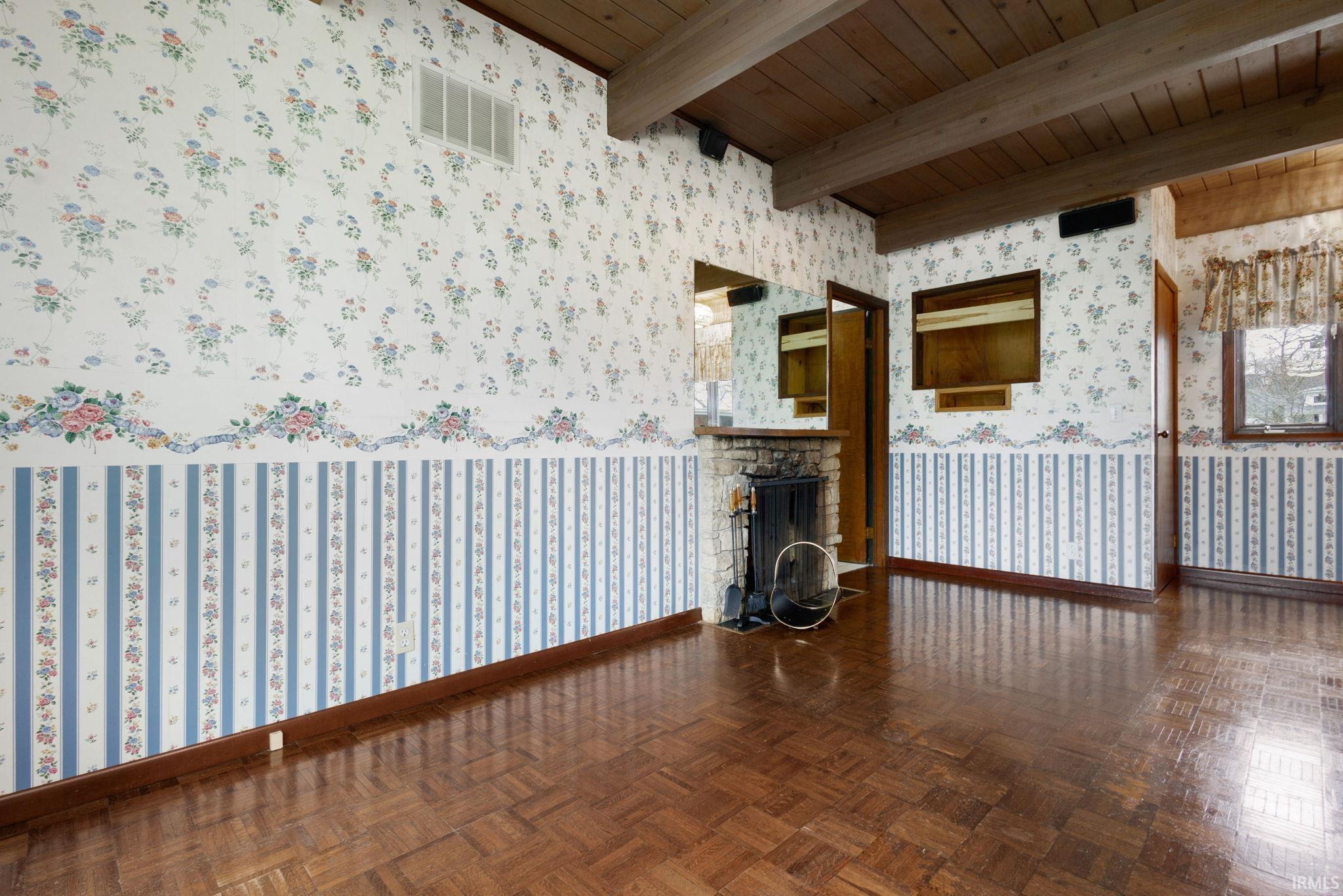 525 W Wayne Street Middlebury IN 46540