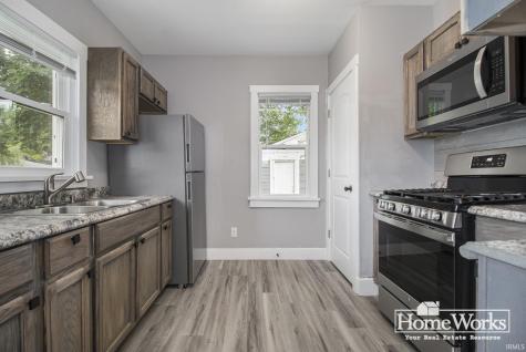236 E Fox Street South Bend IN 46613