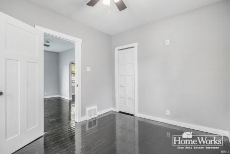236 E Fox Street South Bend IN 46613