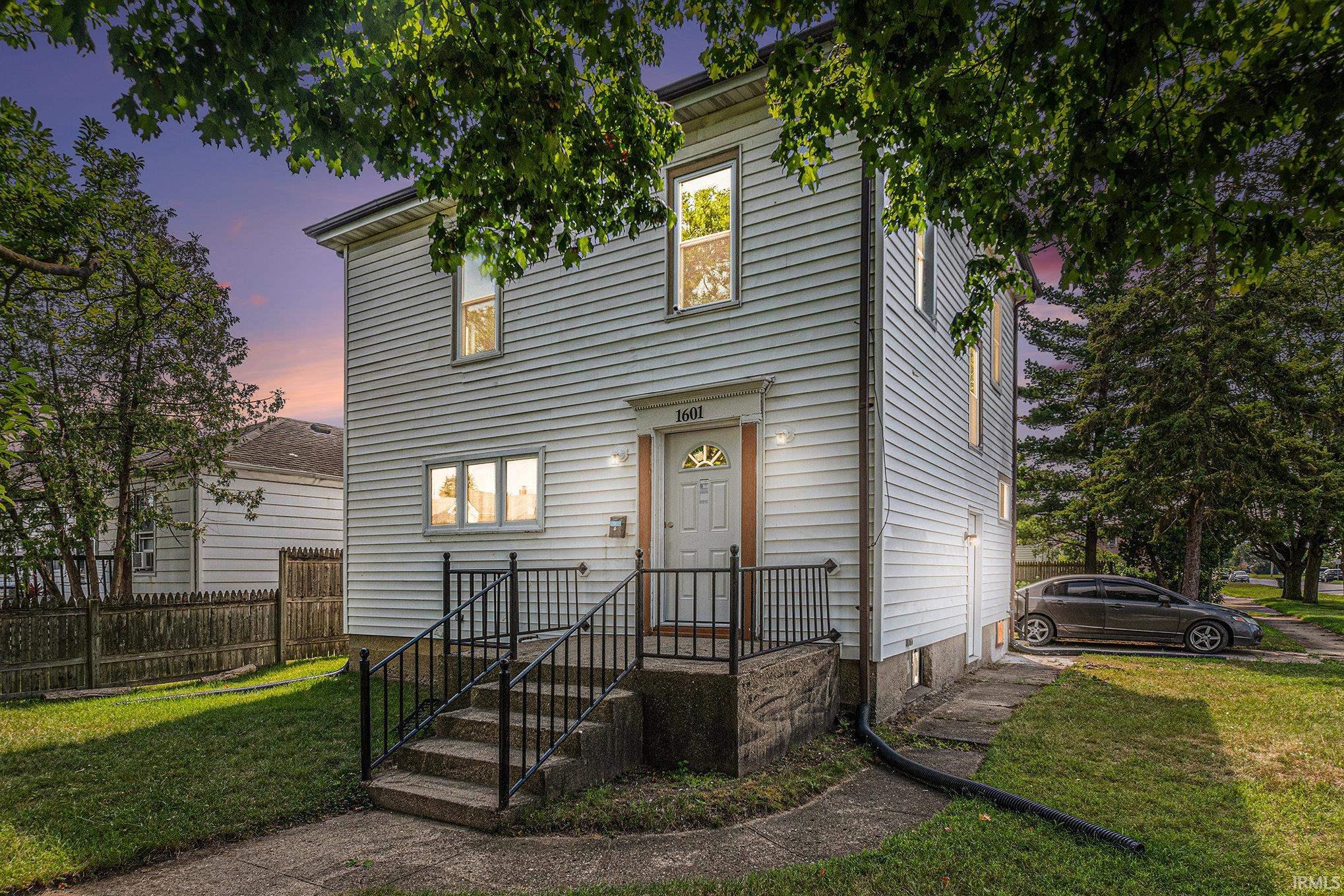 1601 Magnolia Street South Bend IN 46613