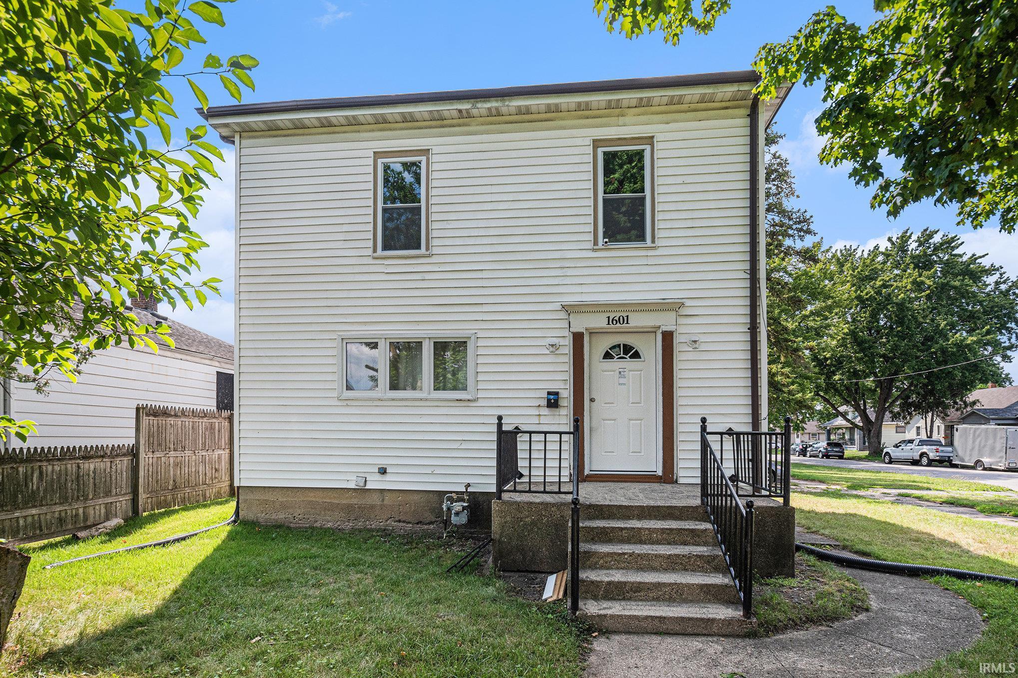 1601 Magnolia Street South Bend IN 46613