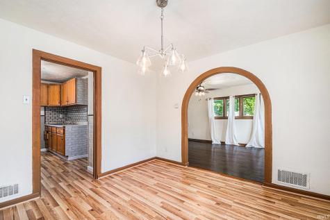 1601 Magnolia Street South Bend IN 46613