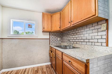 1601 Magnolia Street South Bend IN 46613