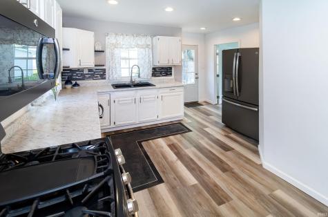 608 N Main Street Bicknell IN 47512