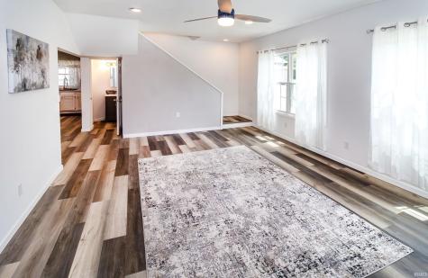 608 N Main Street Bicknell IN 47512