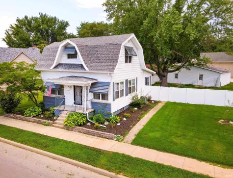 608 N Main Street Bicknell IN 47512