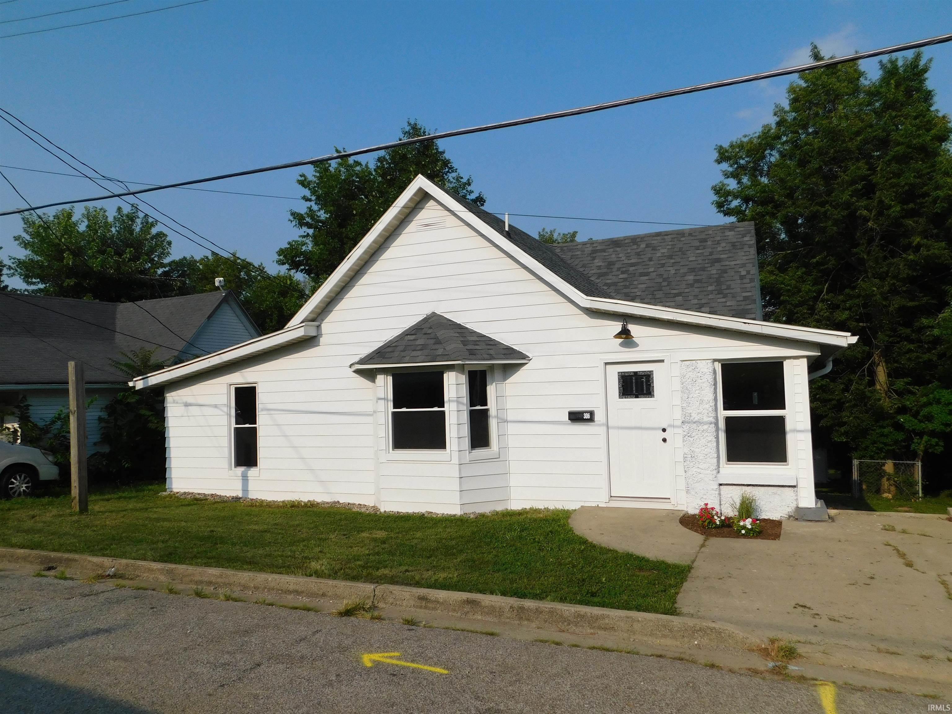 306 S Posey Street Salem IN 47167