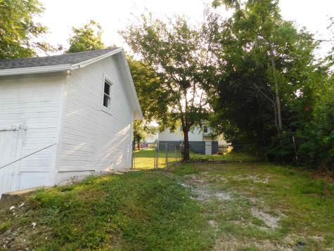306 S Posey Street Salem IN 47167