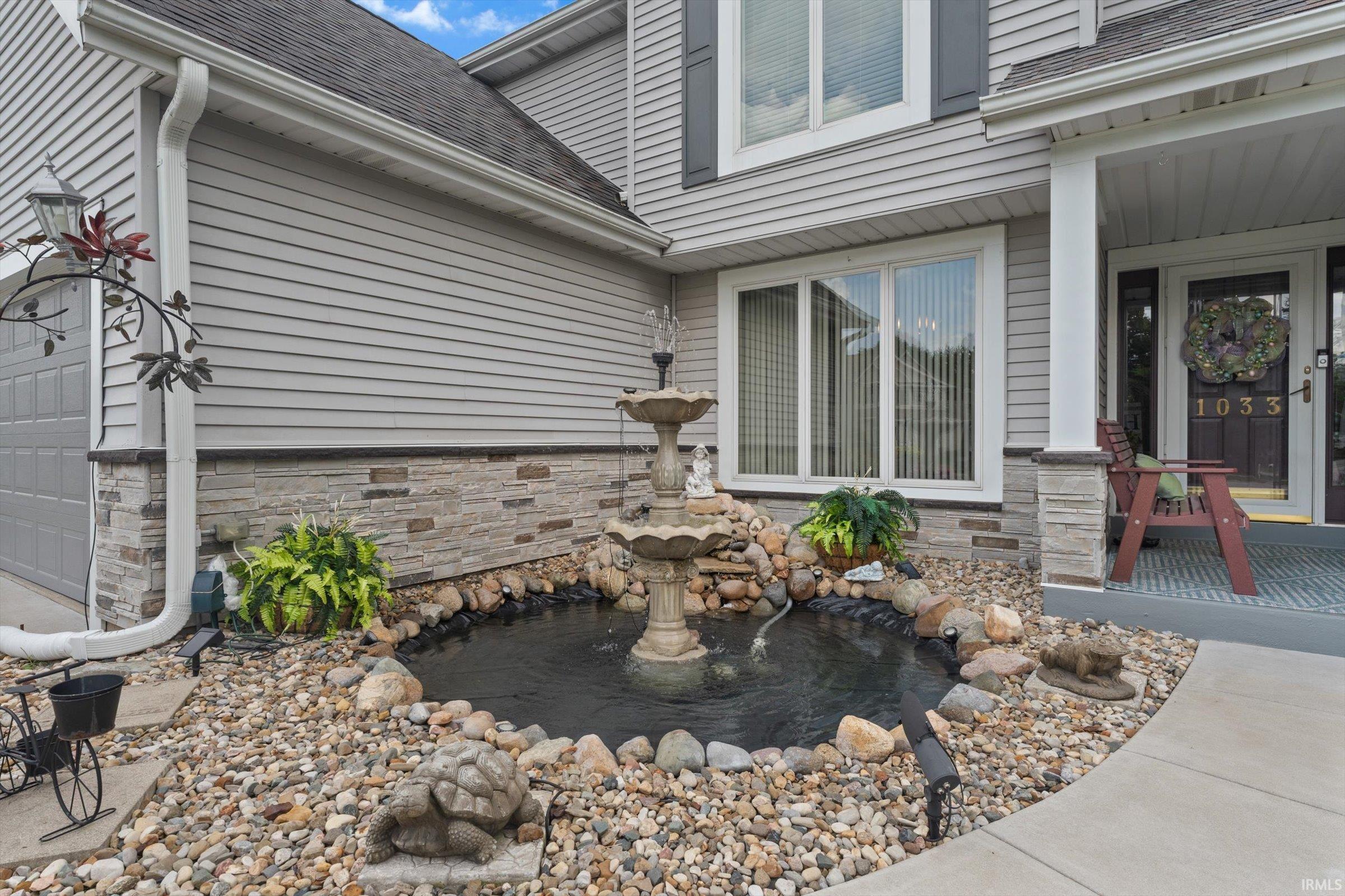 1033 Hermitage Drive South Bend IN 46614
