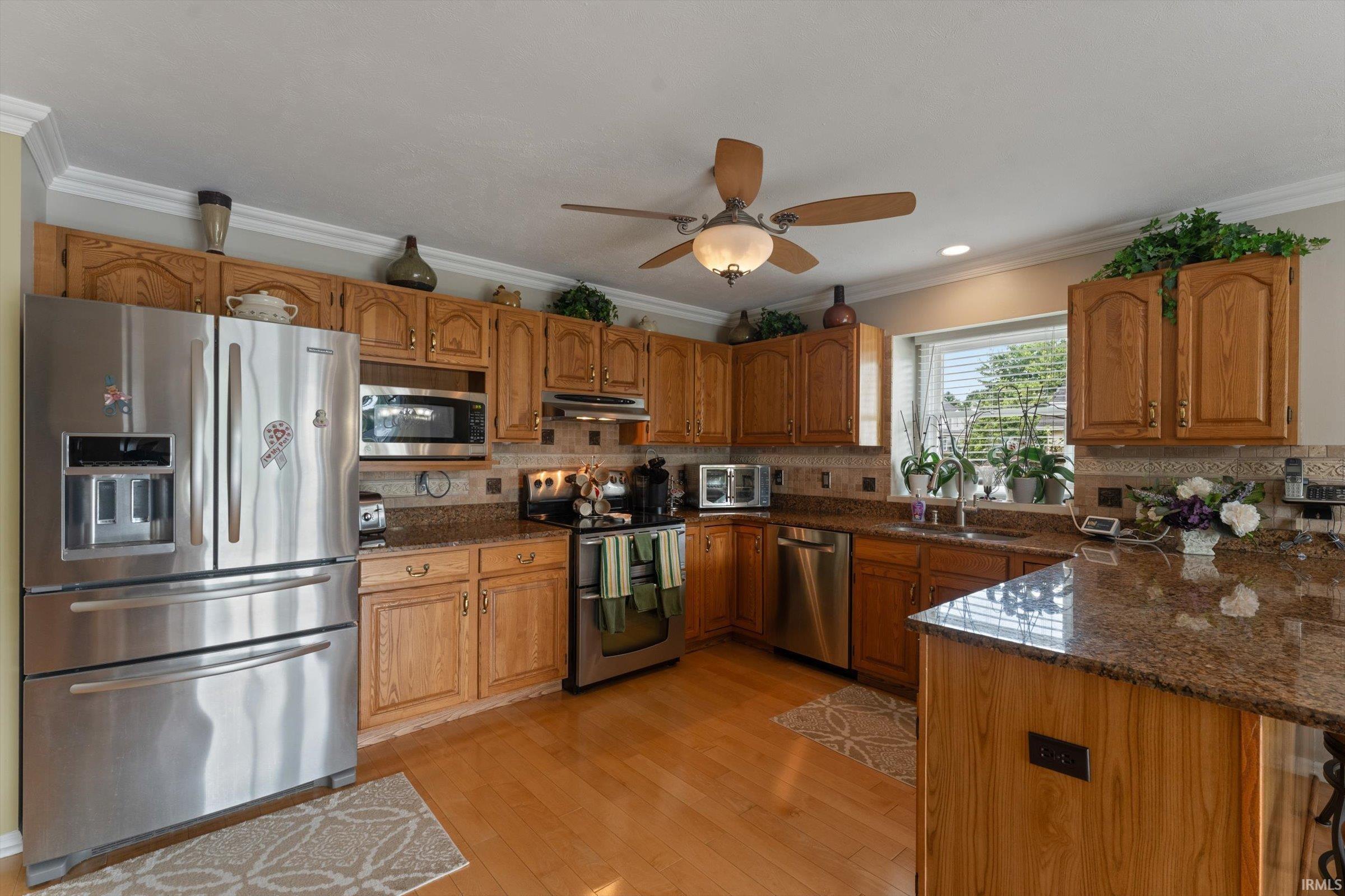 1033 Hermitage Drive South Bend IN 46614
