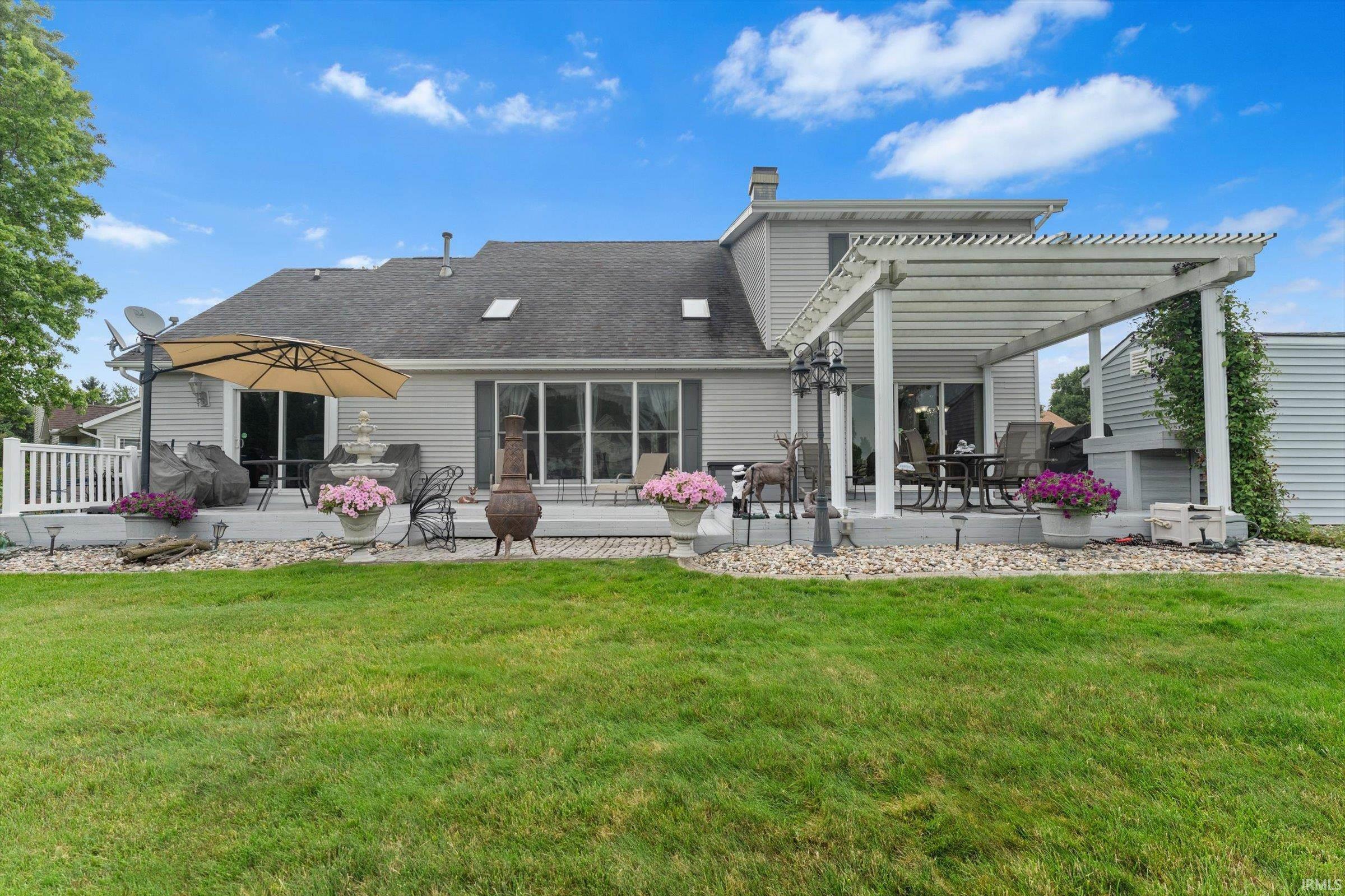 1033 Hermitage Drive South Bend IN 46614