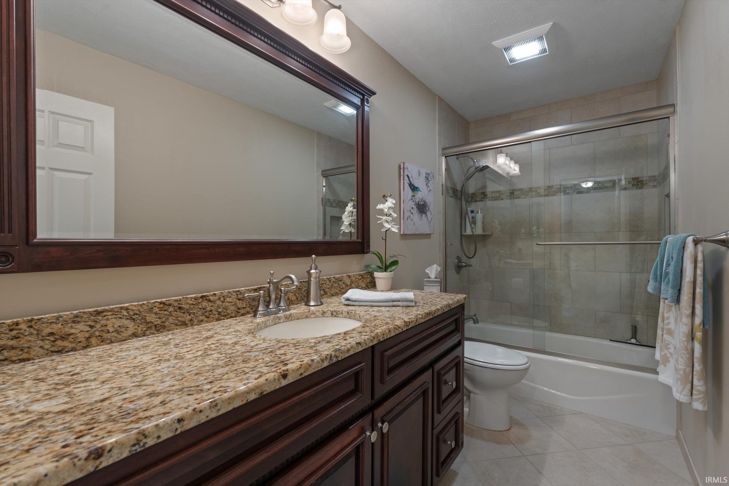 1033 Hermitage Drive South Bend IN 46614
