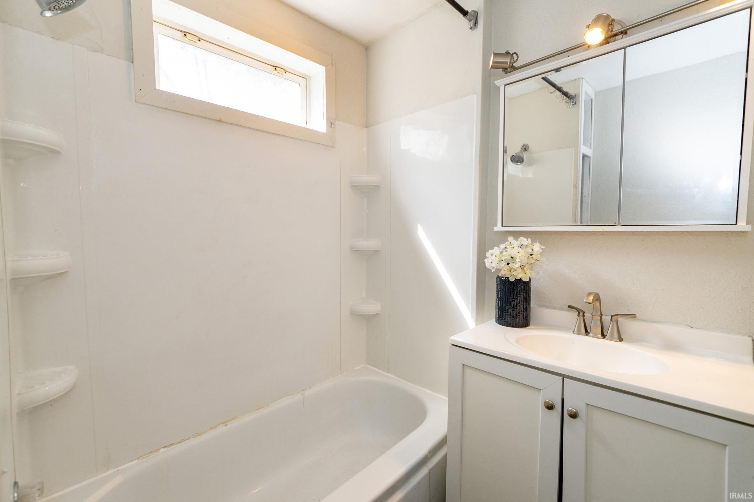 1131 Johnson Street South Bend IN 46628