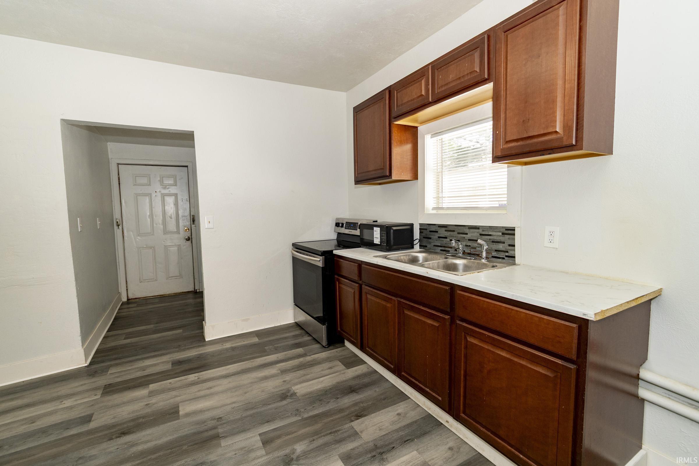 1131 Johnson Street South Bend IN 46628