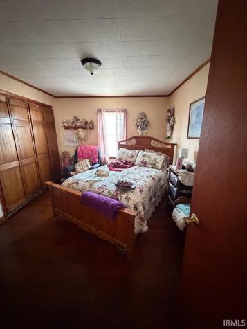 339 NE 9 Street Linton IN 47441