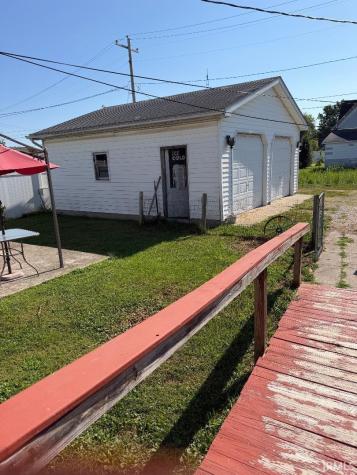 339 NE 9 Street Linton IN 47441