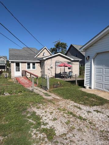 339 NE 9 Street Linton IN 47441