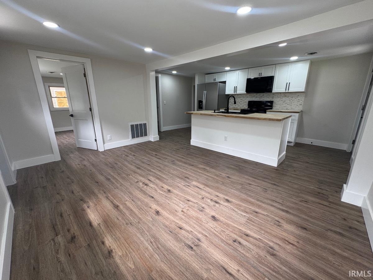 26051 Lakeview Drive Elkhart IN 46514