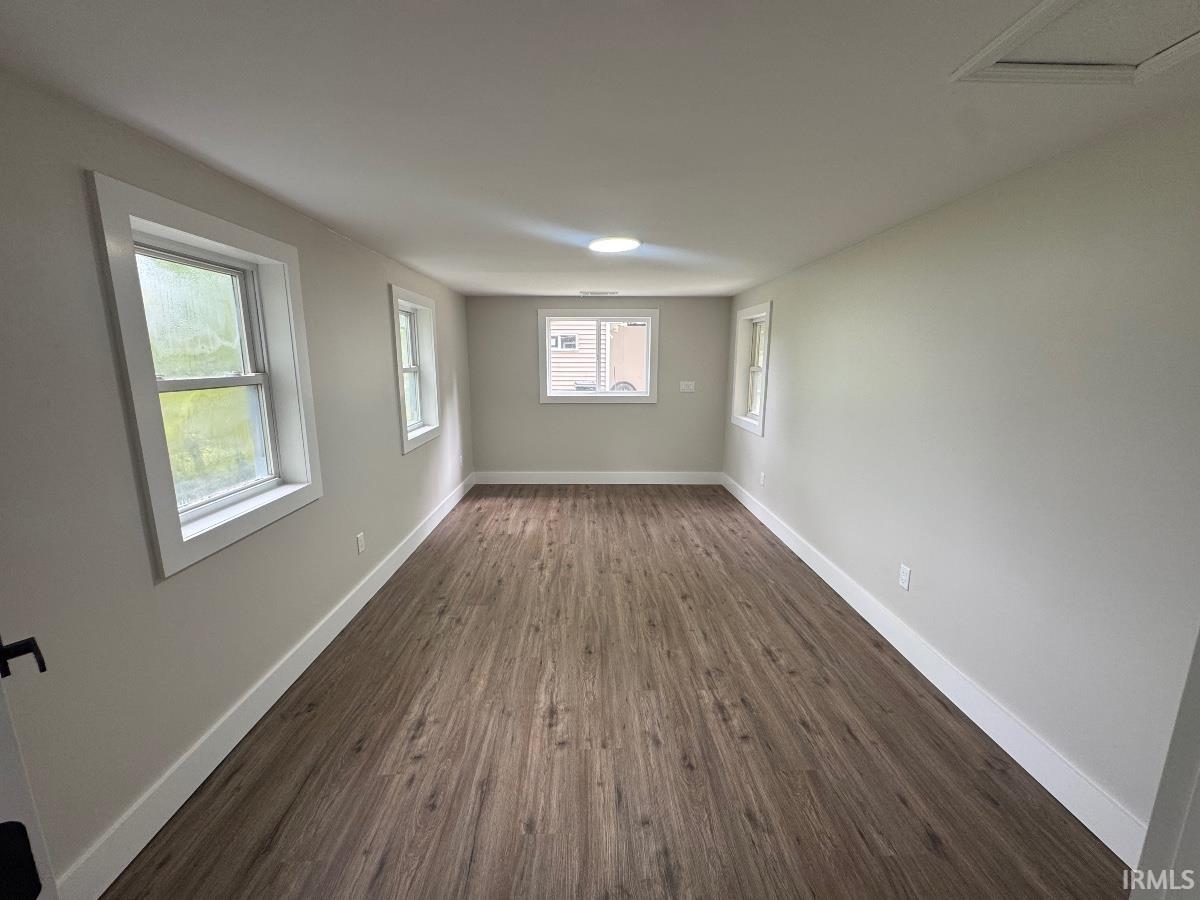 26051 Lakeview Drive Elkhart IN 46514