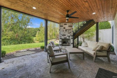 405 E Basalt Drive Huntertown IN 46748