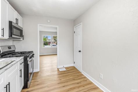 826 S Illinois Street South Bend IN 46619