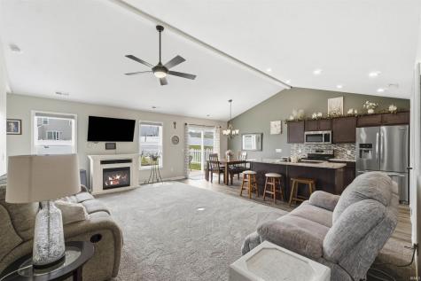 14041 Aloes Passage Fort Wayne IN 46845