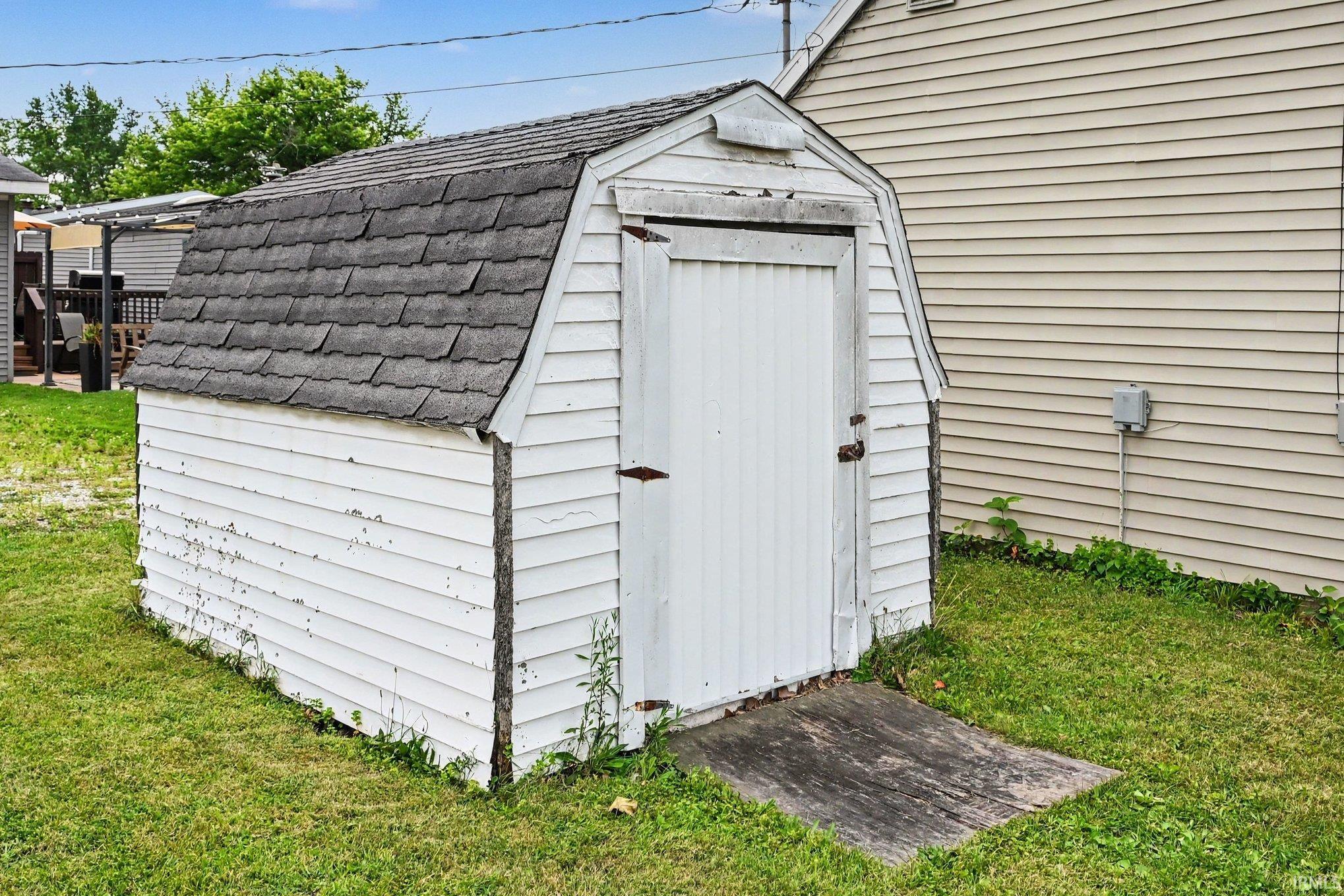 501 S Summit Street Nappanee IN 46550