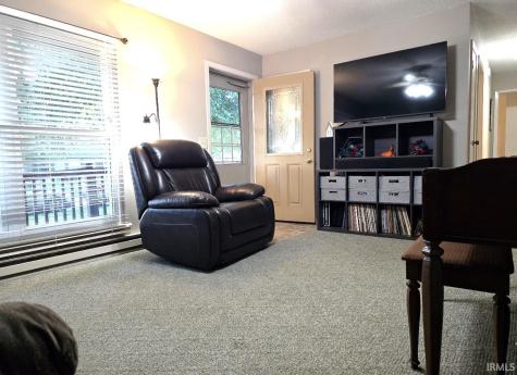 6914 Salge Drive Fort Wayne IN 46835
